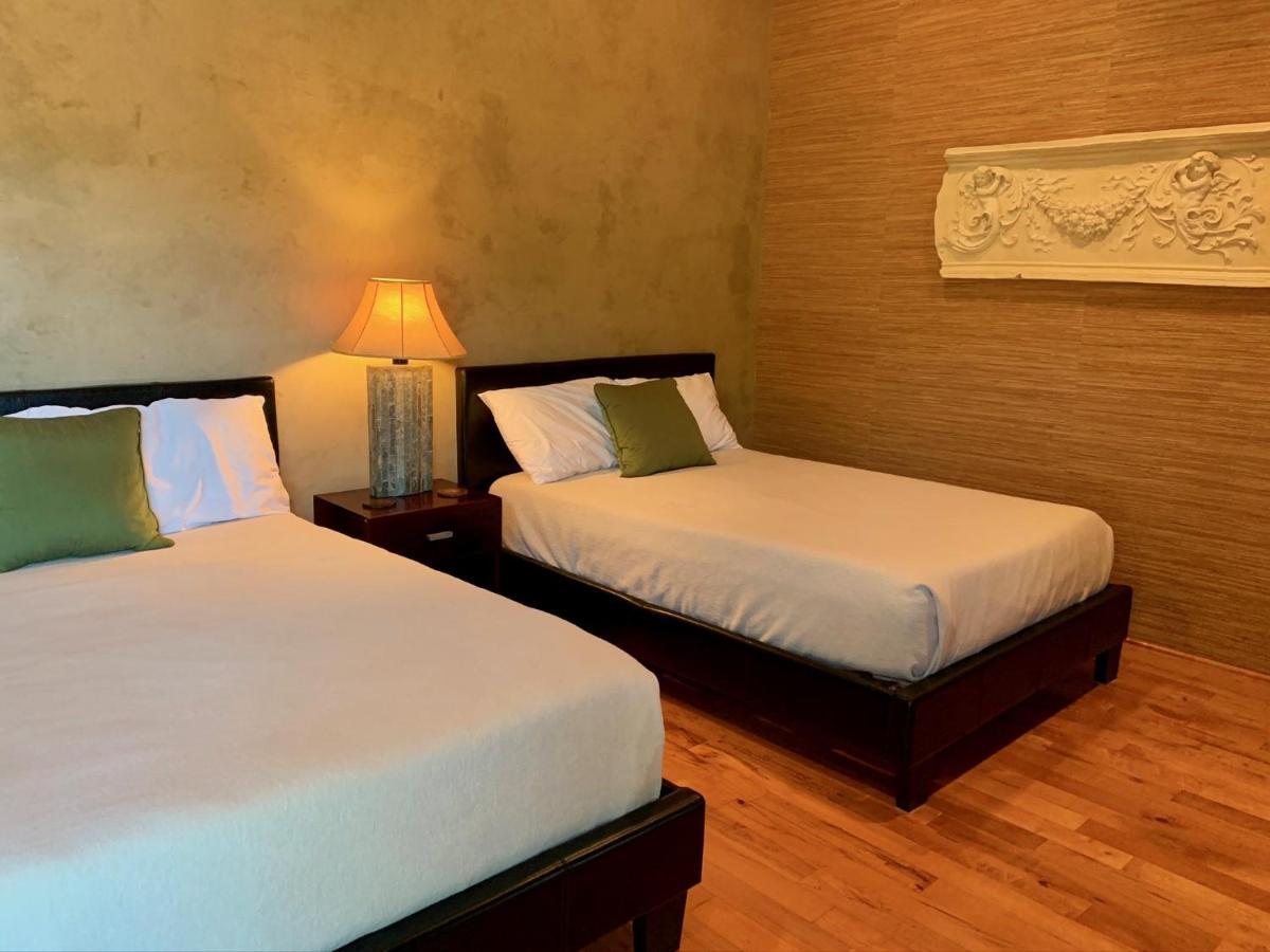Вилла Scenic Hill Country Retreat - Rhino Ranch Нью Браунфелс Экстерьер фото